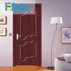 Cửa gỗ cao cấp PVC 1032 ở Showroom Famidoor được phủ một lớp nhựa PVC cao cấp vân gỗ trên bề mặt.