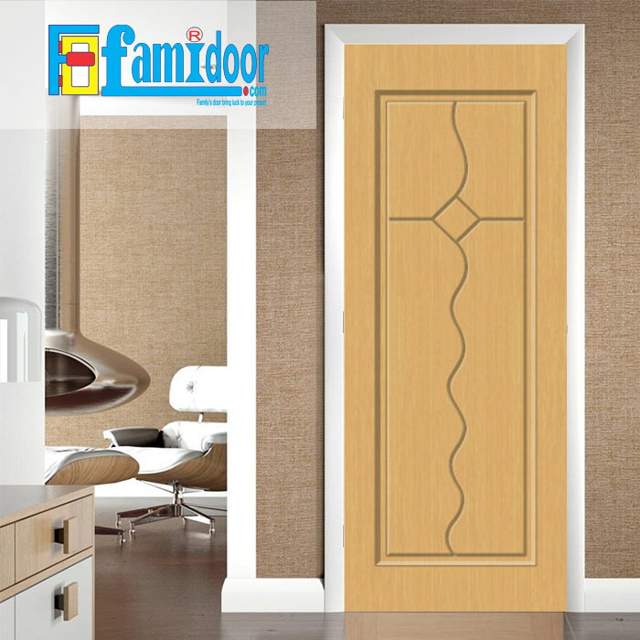 Cửa nhựa gỗ SUNGYU SYA 239 ở Showroom Famidoor được làm từ hạt nhựa và bột gỗ để tạo nên cửa nhựa gỗ giống như gỗ thật và có khả năng chịu được nước.