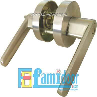 Khóa cửa tay gạt V688 VIKINI tại Showroom Famidoor 0818.400.400