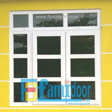 Cửa nhựa lõi thép FMD-UW08 ở Showroom Famidoor 0818.400.400