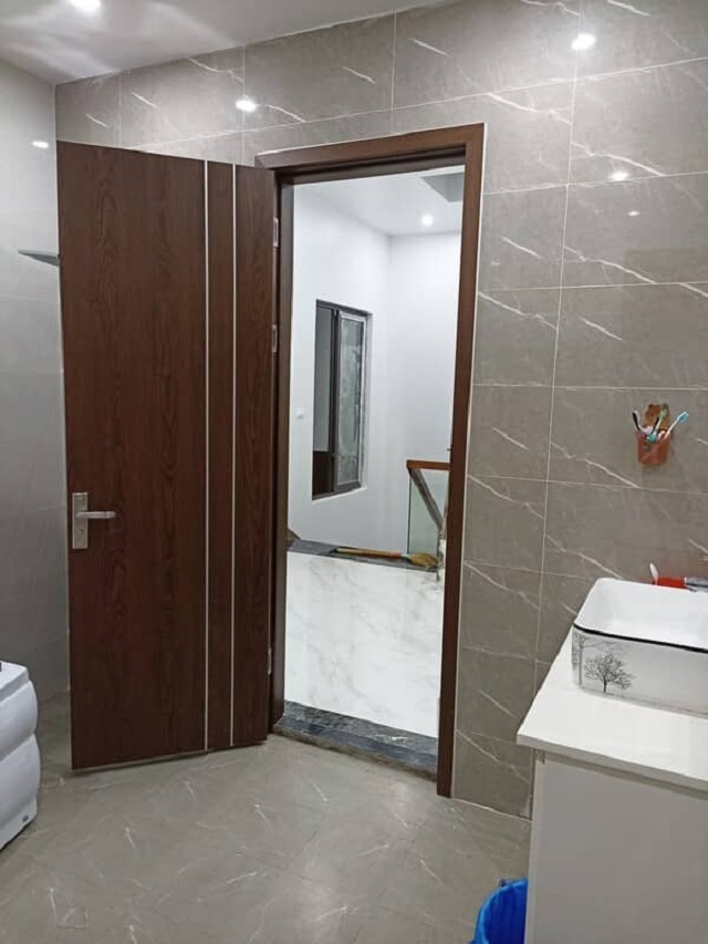 Cửa nhựa nhà vệ sinh rất đa dạng về chất liệu, mẫu mã
