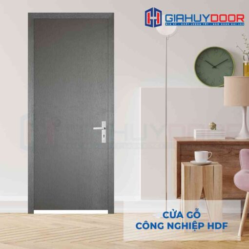 Với thiết kế rất đơn giản, bề mặt cửa là dạng panel phẳng được phun sơn màu xám, mang lại sự nhẹ nhàng, tinh tế Với thiết kế rất đơn giản, bề mặt cửa là dạng panel phẳng được phun sơn màu xám, mang lại sự nhẹ nhàng, tinh tế