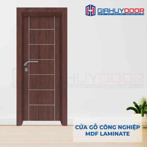 Với cửa gỗ MDF, chủ nhà có thể có được độ bền và tuổi thọ của cửa gỗ nguyên khối với giá thành rẻ Với cửa gỗ MDF, chủ nhà có thể có được độ bền và tuổi thọ của cửa gỗ nguyên khối với giá thành rẻ