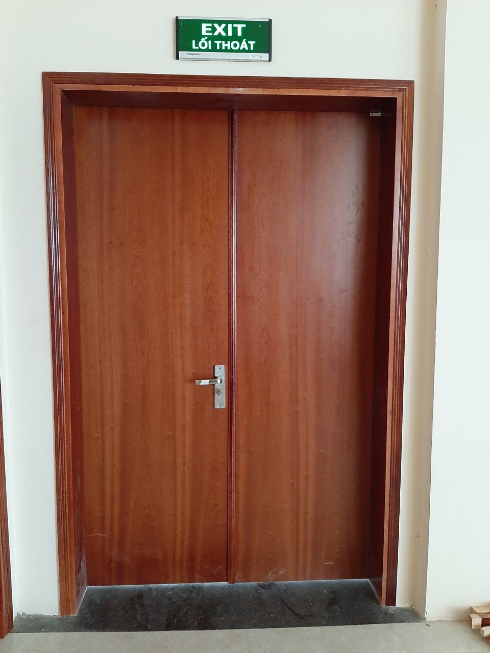 Ưu điểm cửa chống cháy bằng gỗ Ưu điểm cửa chống cháy bằng gỗ