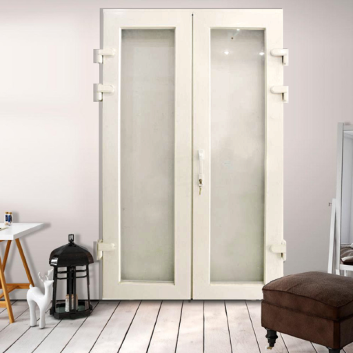 CỬA NHỰA LÕI THÉP SGD-UD01 tính ổn định cao không cong vênh.