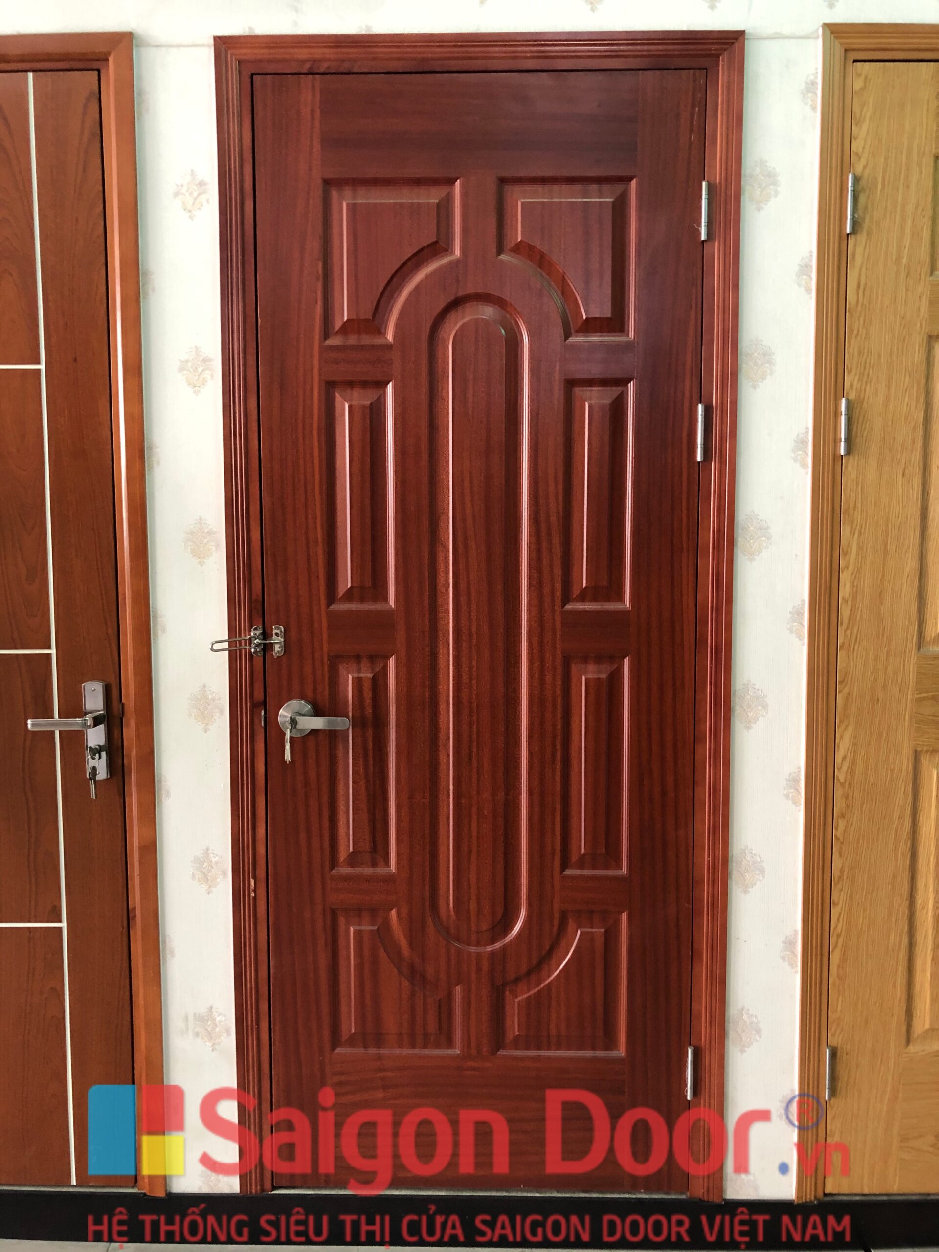mua cửa gỗ công nghiệp HDF ở đâu