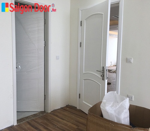 cua-nhua-composite-saigondoor-2
