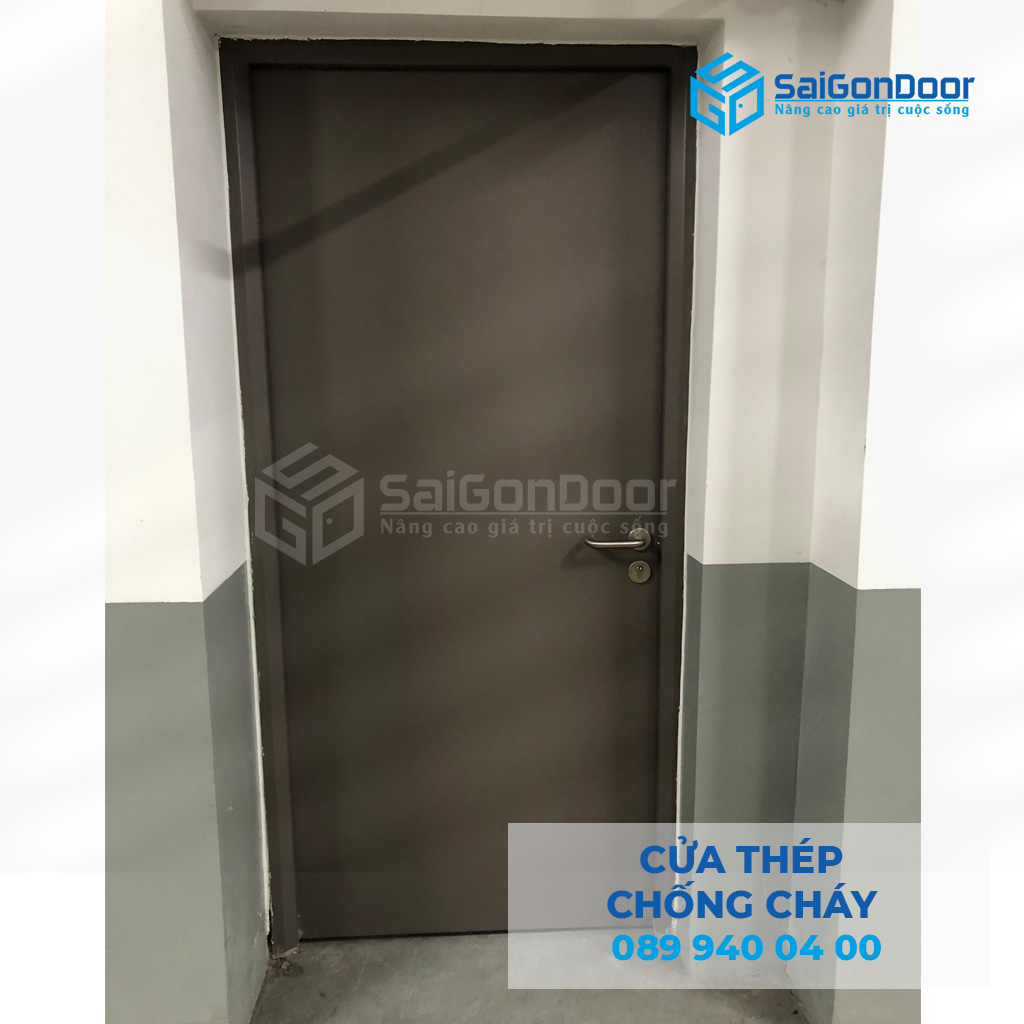 Cửa thép chống cháy P1 mau den