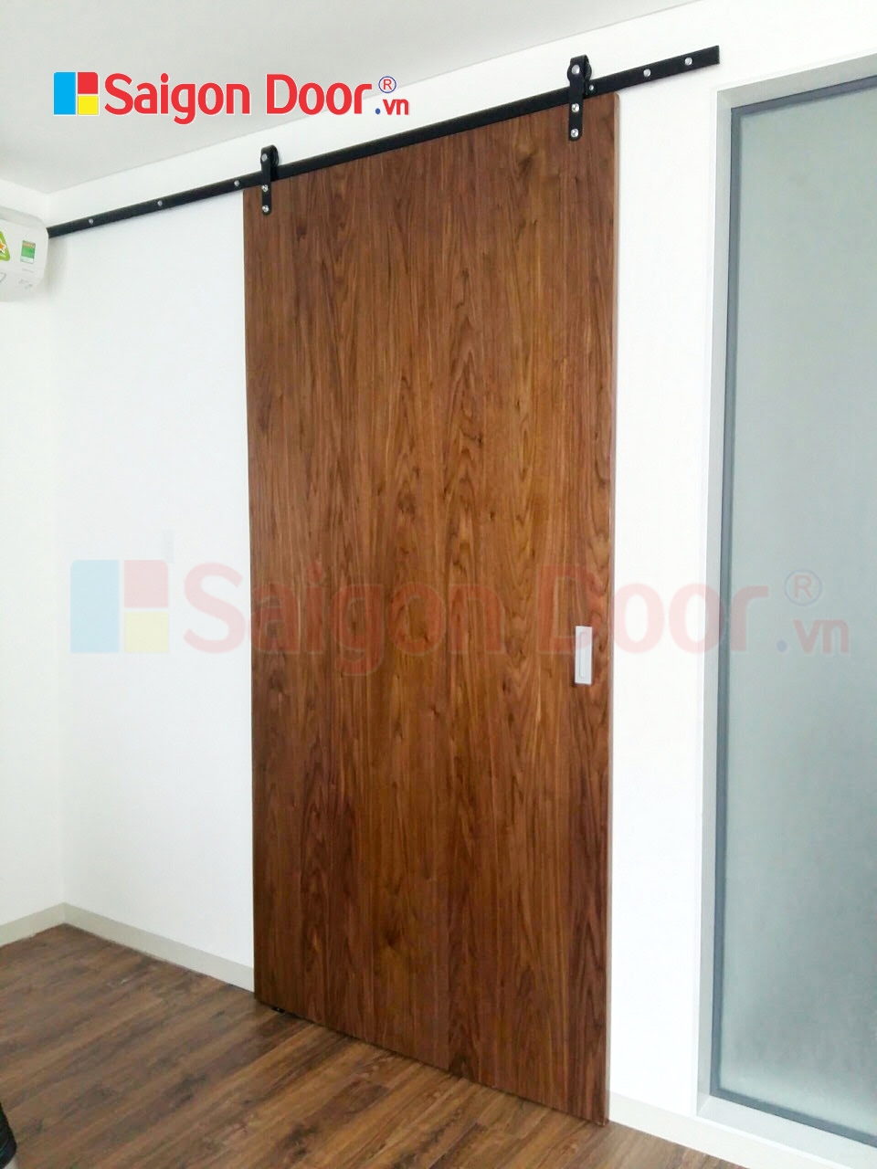 Mẫu cửa lùa dùng thanh ray trượt hở