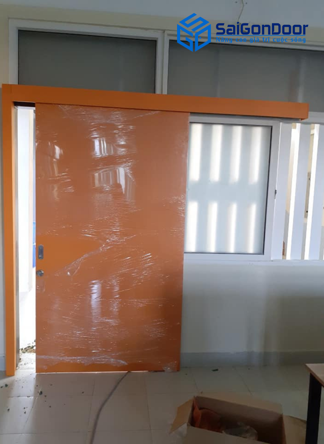 Cửa lùa, cửa trượt nhựa giả gỗ Cửa lùa, cửa trượt nhựa giả gỗ