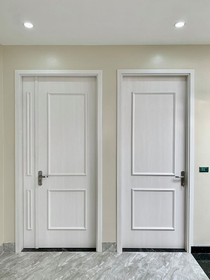Cửa nhựa giả gỗ sơn PU trắng