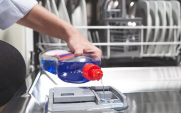 Nước rửa bát có thể sử dụng cho máy rửa bát không
