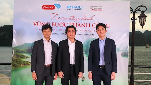 Ban lãnh đạo đại diện của Mitsubishi Cleansui