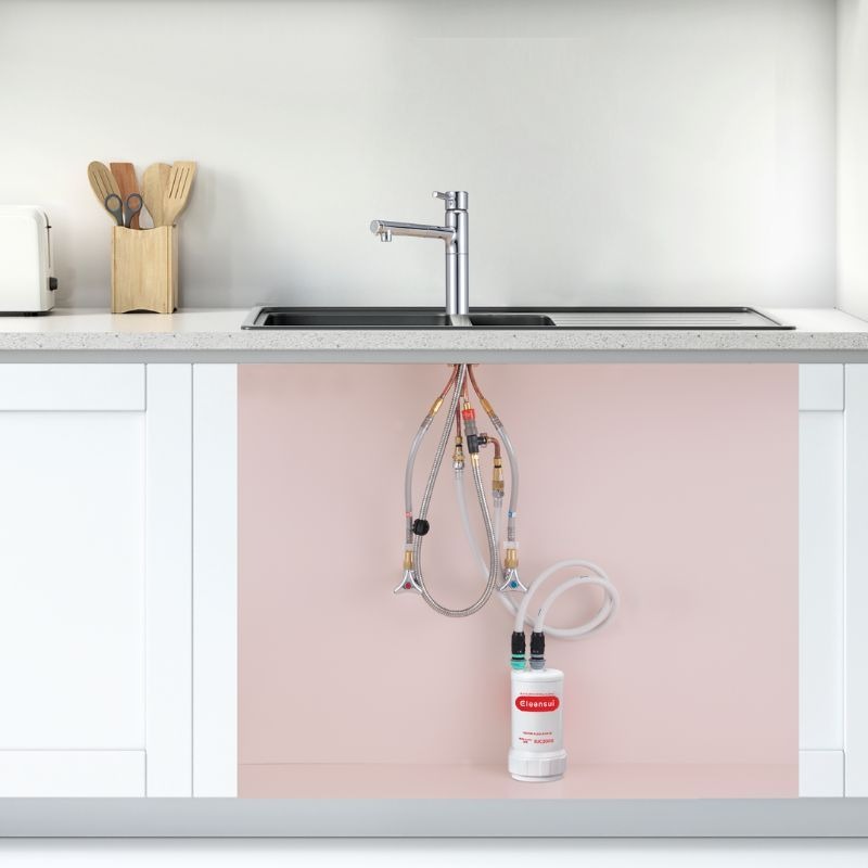 Ảnh lắp đặt thiết bị lọc nước tích hợp Cleansui EU202 Ảnh lắp đặt thiết bị lọc nước tích hợp Cleansui EU202