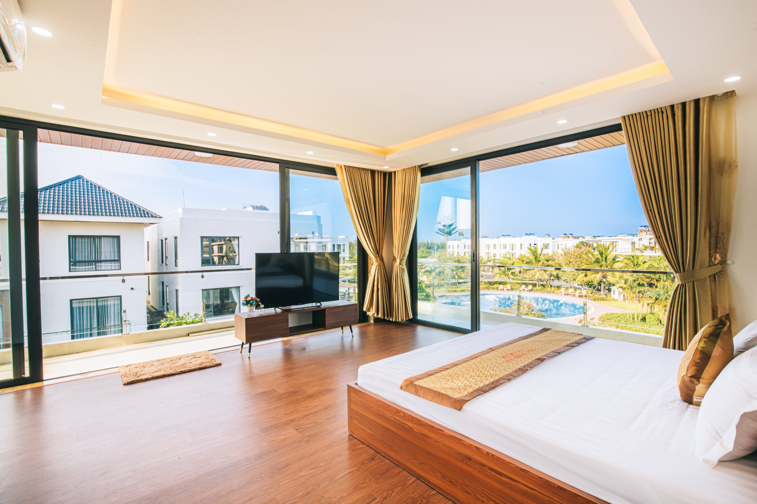 Villa 10 Phòng Ngủ Có Thang Máy - Sân Vườn Rộng 19 Villa 10 Phòng Ngủ Có Thang Máy - Sân Vườn Rộng - Ảnh 17