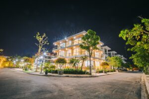 Villa 10 Phòng Ngủ Có Thang Máy - Sân Vườn Rộng 31 10 phong ngu co thang may 2