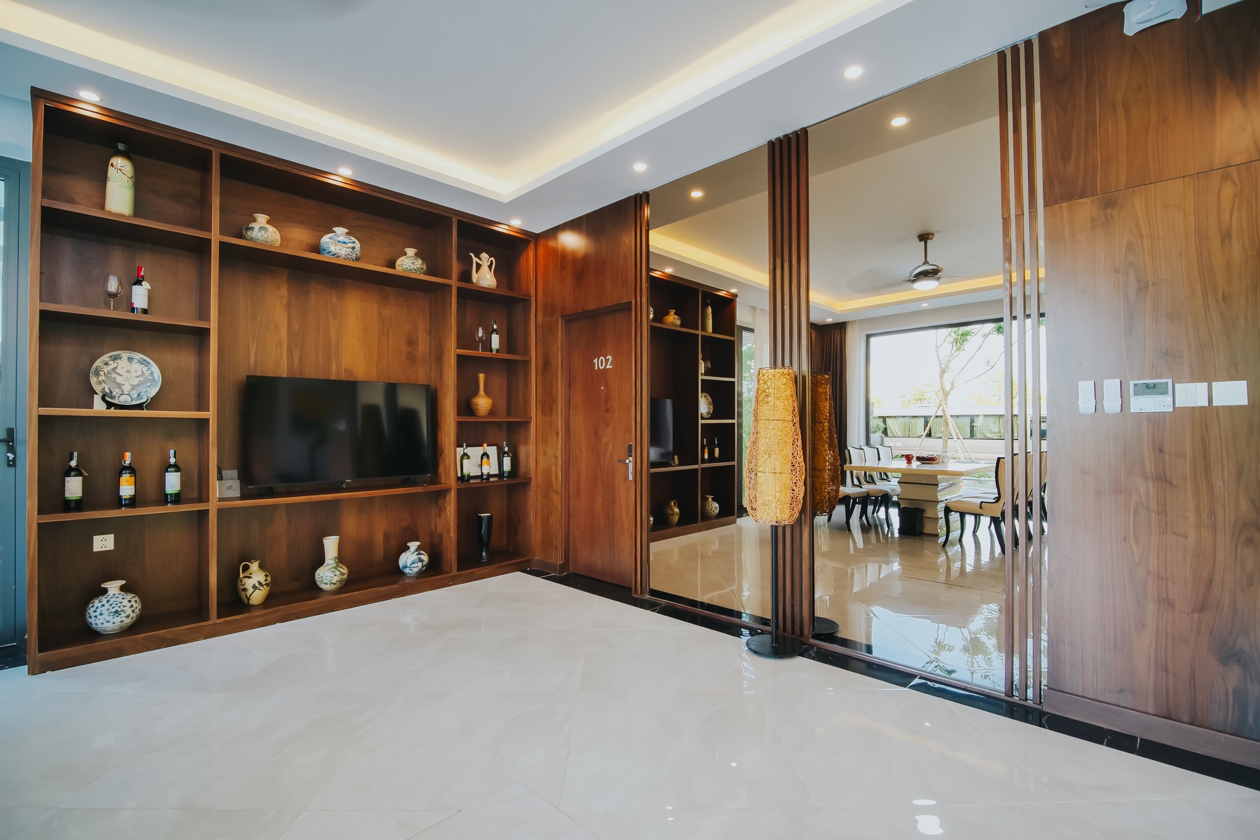 Villa 8 Phòng Ngủ - Có Hồ Cá Coi, Nội Thất Cao Cấp 13 Villa 8 Phòng Ngủ - Có Hồ Cá Coi, Nội Thất Cao Cấp - Ảnh 11