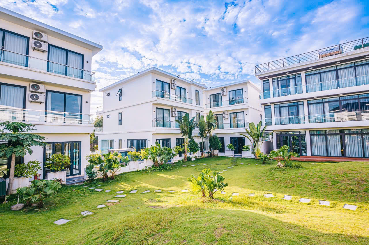 Villa 7 Phòng Ngủ Đôi - Có Sân Vườn Đẳng Cấp 1000m2 10 Villa 7 Phòng Ngủ Đôi - Có Sân Vườn Đẳng Cấp 1000m2 - Ảnh 8
