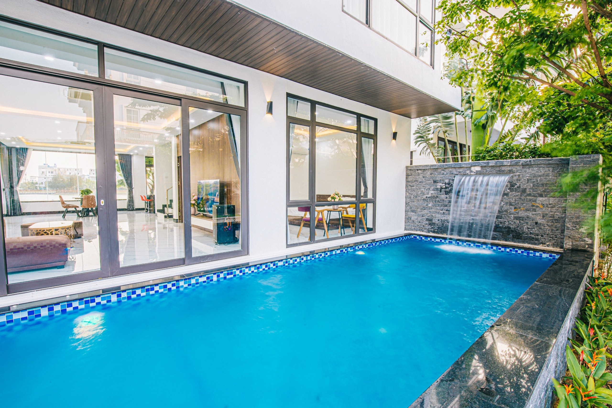 Villa 9 Phòng Ngủ Mới Vận Hành 500m2: Sân Vườn Rộng Đẹp 7 Villa 9 Phòng Ngủ Mới Vận Hành 500m2: Sân Vườn Rộng Đẹp - Ảnh 5