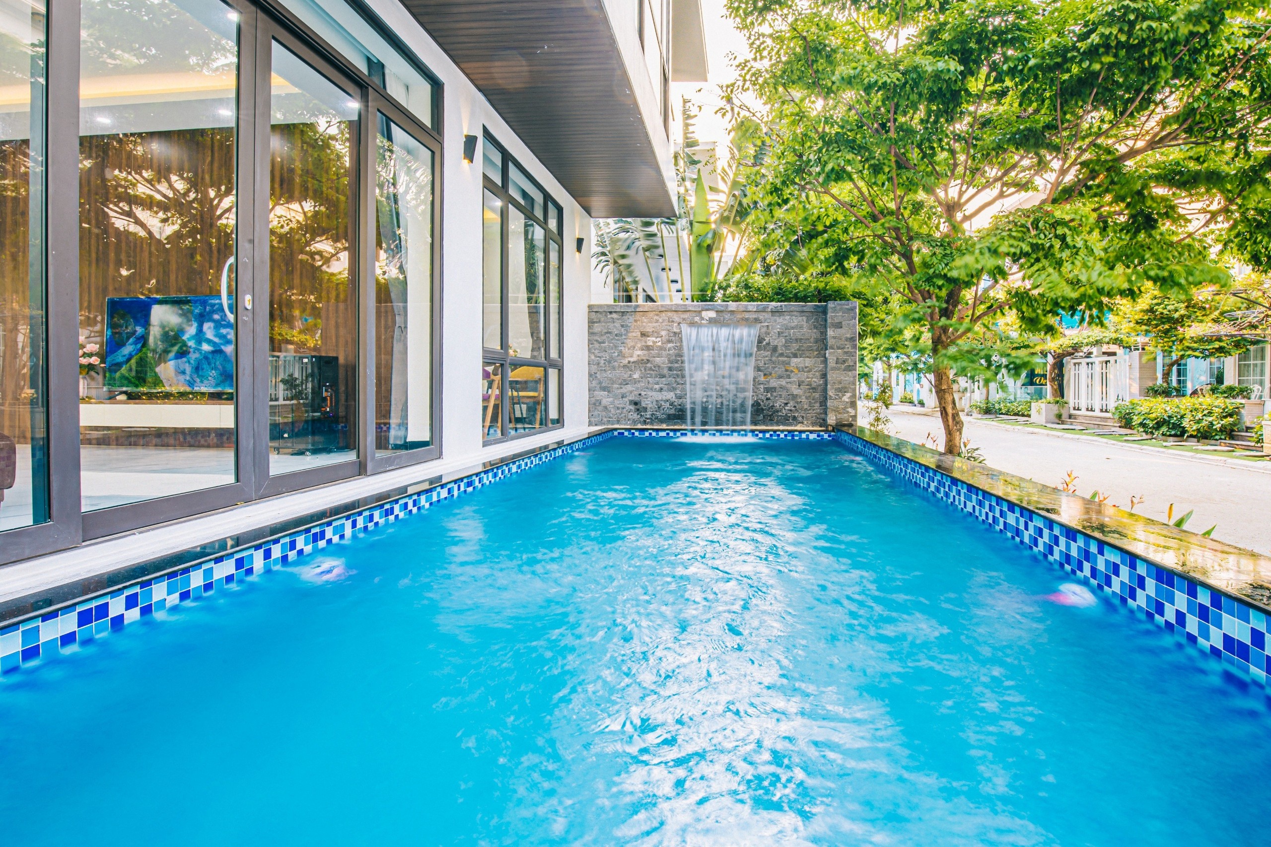 Villa 9 Phòng Ngủ Mới Vận Hành 500m2: Sân Vườn Rộng Đẹp 8 Villa 9 Phòng Ngủ Mới Vận Hành 500m2: Sân Vườn Rộng Đẹp - Ảnh 6
