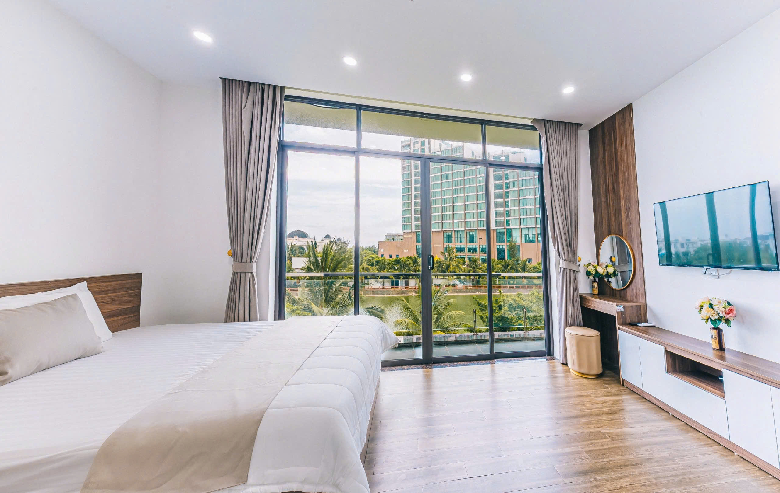 Villa 10 Phòng Ngủ - 500m2: Phòng Siêu Đẹp Có Bàn BI_A 27 Villa 10 Phòng Ngủ - 500m2: Phòng Siêu Đẹp Có Bàn BI_A - Ảnh 25