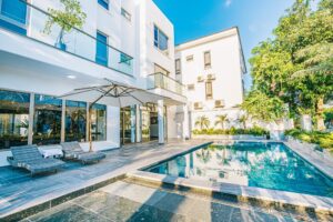 Villa 8 Phòng Ngủ - Đẹp Mới Vận Hành
