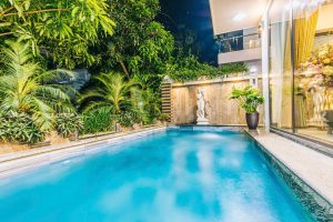 Villa 6 Phòng Ngủ Nội Thất Hiện Đại 28 z6429216695875 7fffd51a12a51b8f99e5fa4bbf04be77
