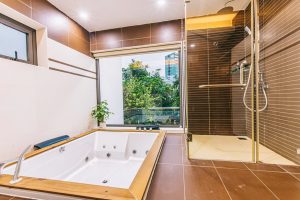 Villa 6 Phòng Ngủ Nội Thất Hiện Đại 39 z6429216721520 321b4d2c1b72c0c8da90cadaa96322dc