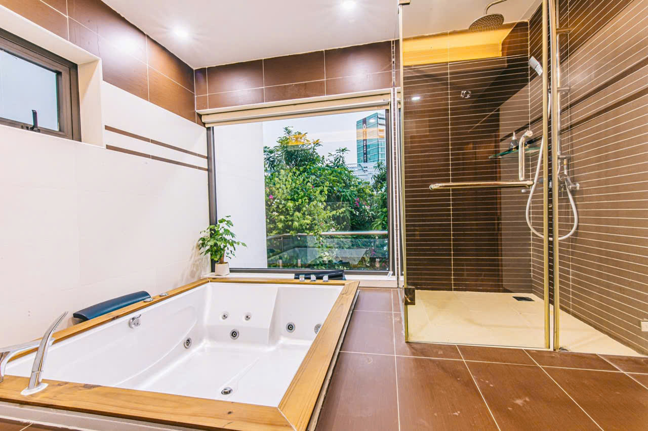Villa 6 Phòng Ngủ Nội Thất Hiện Đại 18 Villa 6 Phòng Ngủ Nội Thất Hiện Đại - Ảnh 16