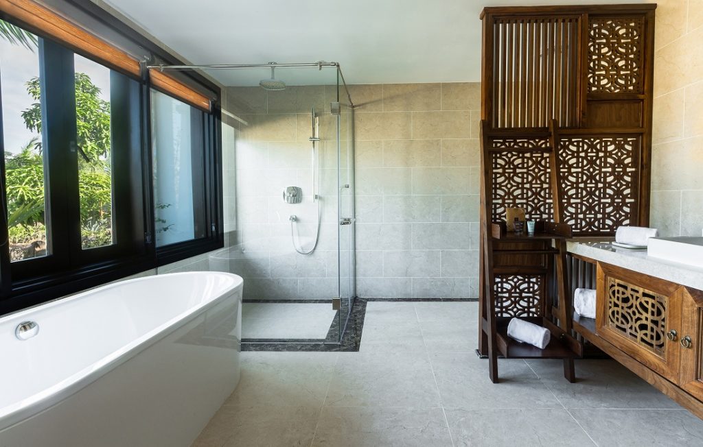 Villa Master Bathroom 02 copy