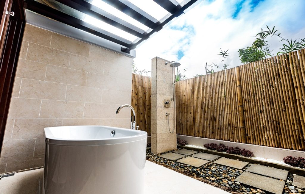 Villa outdoor Bath copy