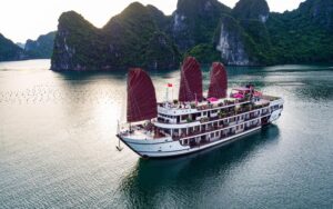 Du thuyen Alisa Luxury 1