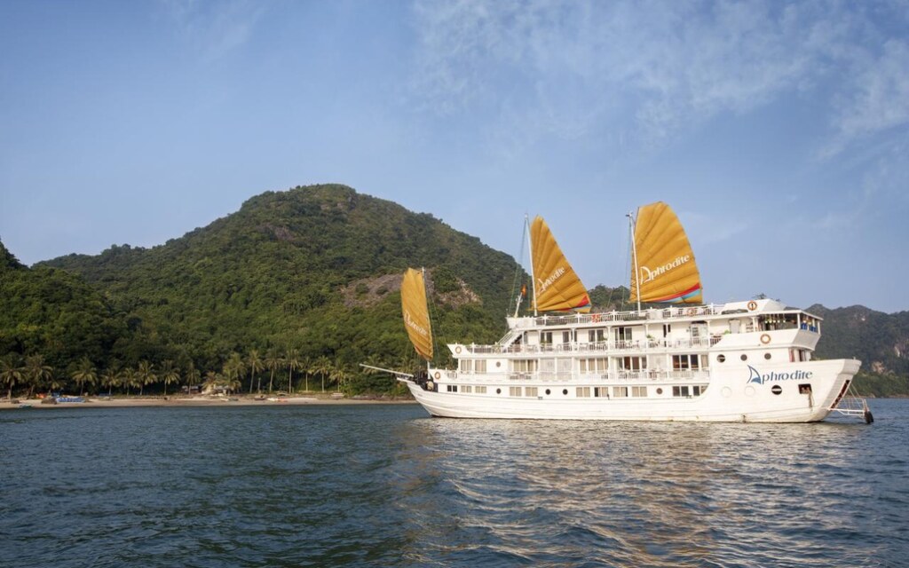 Du thuyen Aphrodite 14