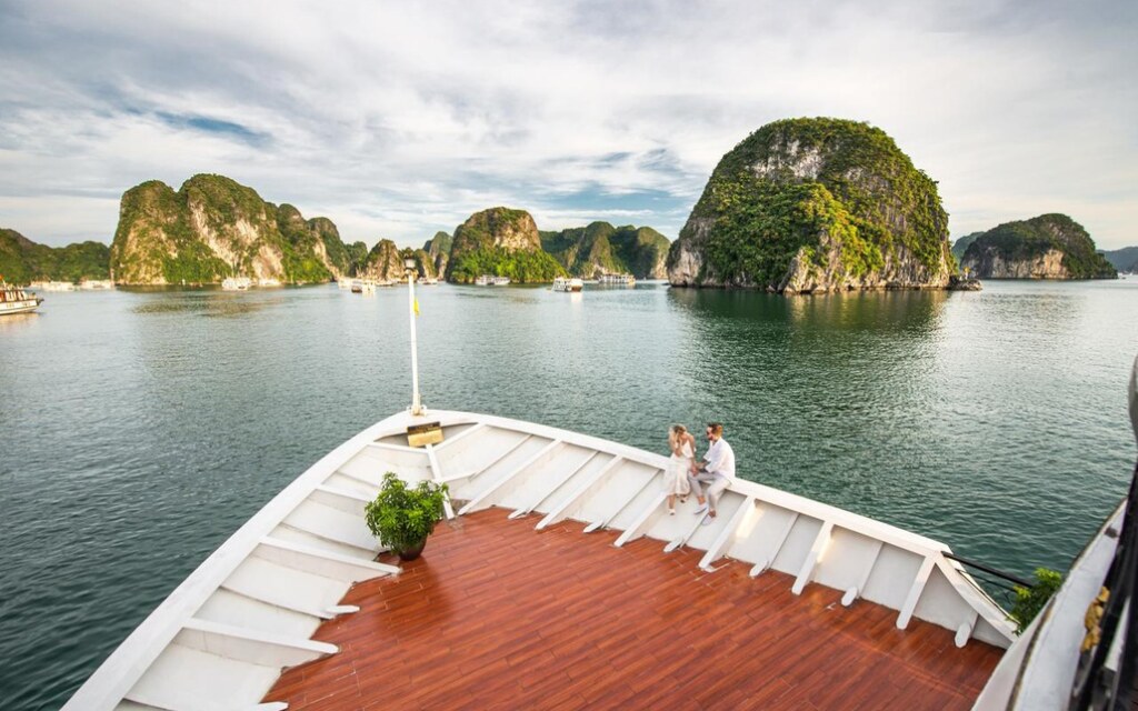 Du thuyen Paradise Elegance 21