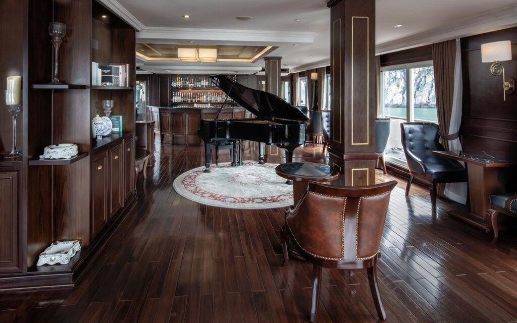 Du thuyen Paradise Elegance 22