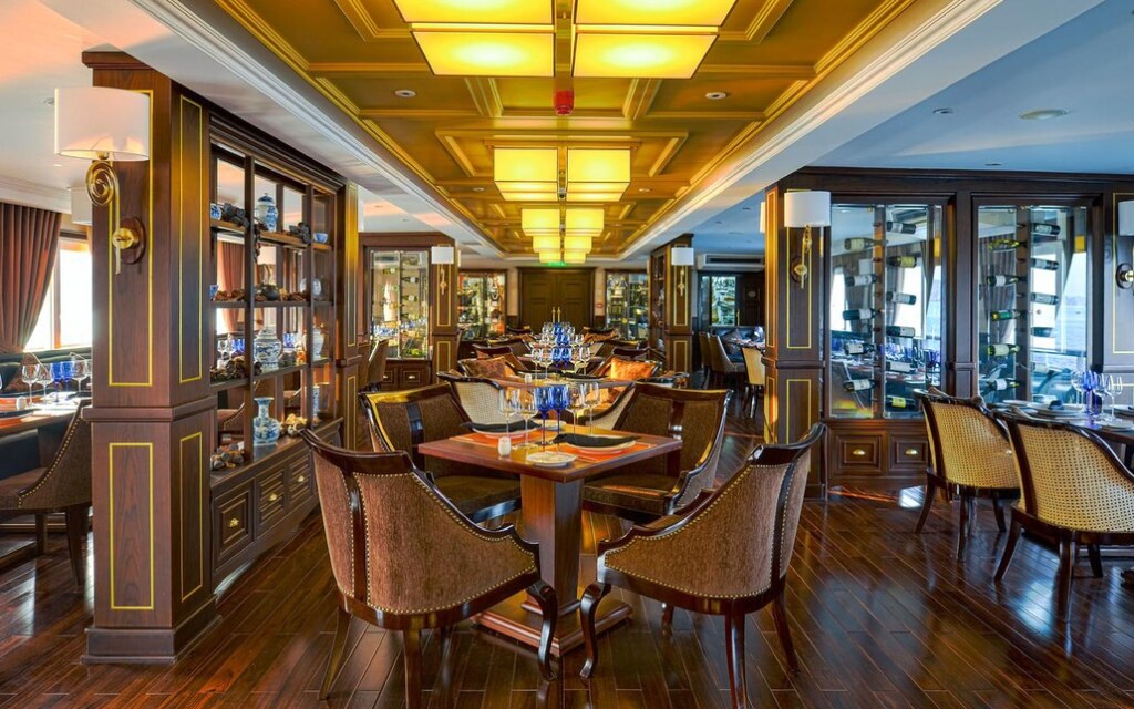 Du thuyen Paradise Elegance 9
