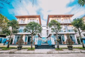 Villa 9 Phòng Ngủ Đôi - Tổng 18 Phòng Ngủ