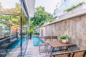Villa 6 Phòng Ngủ Nội Thất Hiện Đại 7 z6429216697955 a229da81c2e9717ec2fe08d506e36668