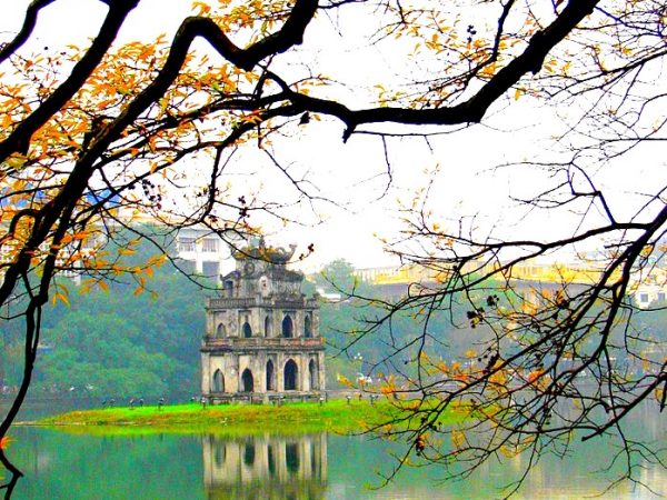 UNIQUELY CULINARY HOLIDAY 4 hoan kiem lake hanoi