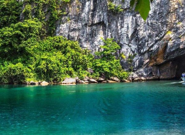 PHONG NHA CAVE AND DARK CAVE TOUR