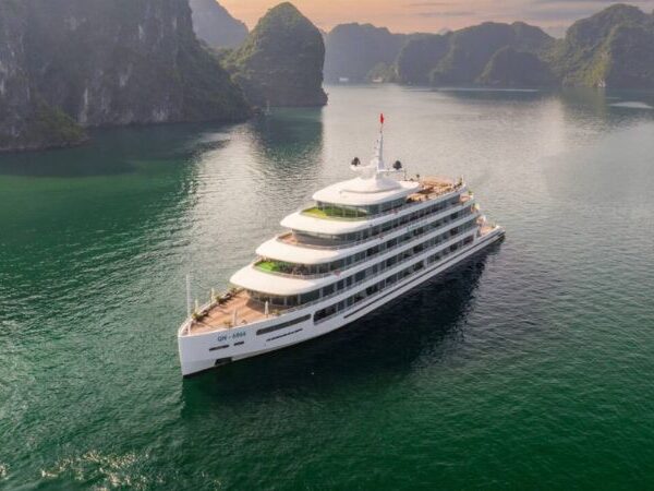 CATHERINES CRUISE