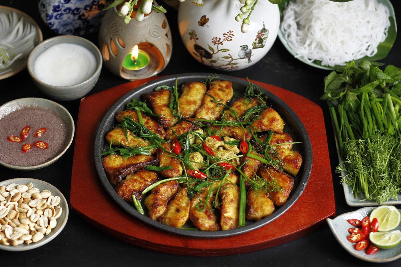 Cha Ca La Vong is a flavorful highlight of Hanoi tourism — rich, sizzling, and unforgettable.