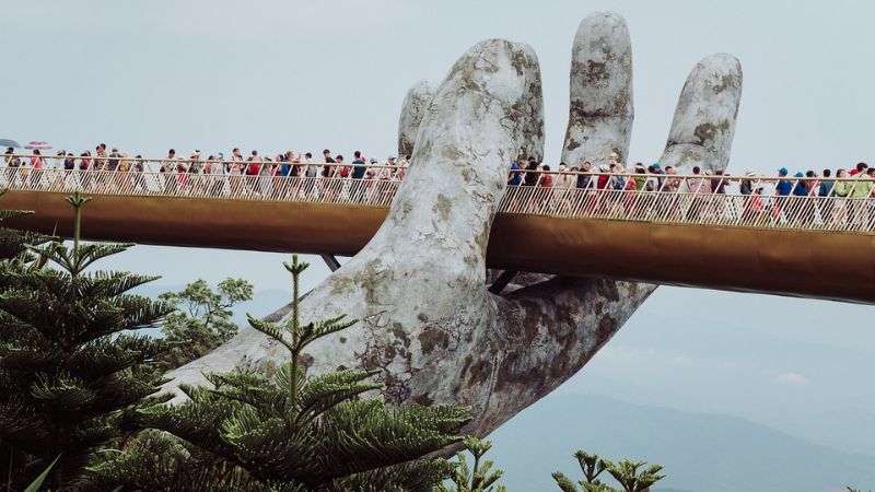 Best Da Nang Sightseeing Tours for First-Time Visitors 2 Golden Bridge – iconic Da Nang sightseeing spot