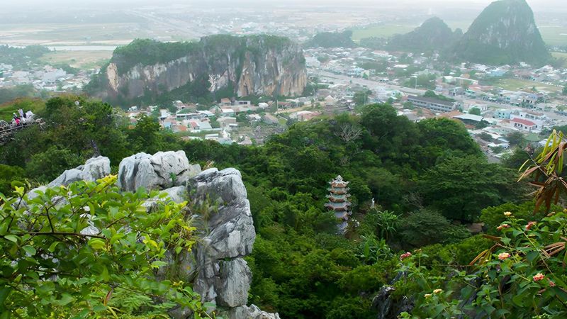Best Da Nang Sightseeing Tours for First-Time Visitors 3 Marble Mountains – iconic stop on a Da Nang sightseeing tour