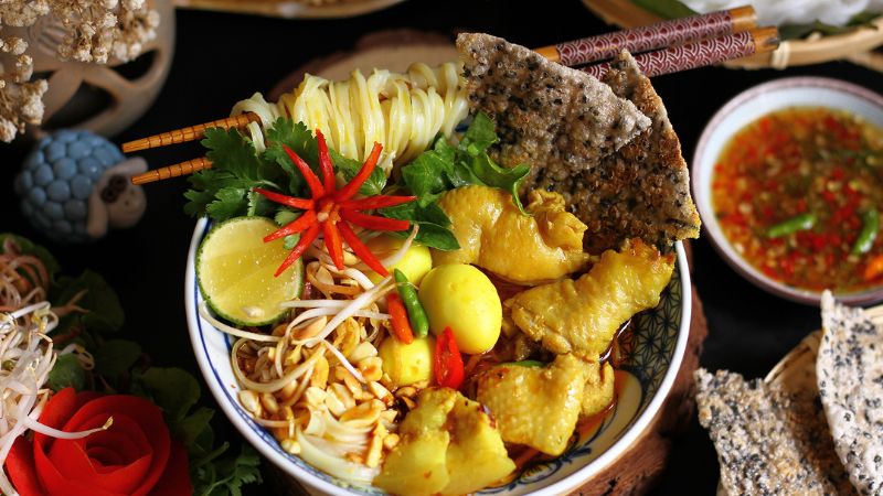 Mi Quang – a vibrant, flavorful addition to Ho Chi Minh street foods.