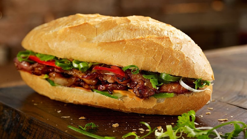 Banh mi: Vietnam’s iconic sandwich, crispy, savory, and irresistibly satisfying