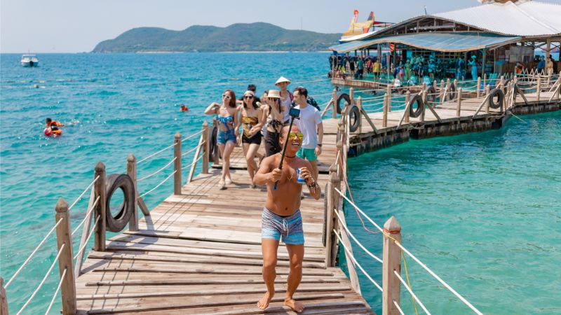 From luxe to laid-back — stay options for every traveler in this Nha Trang tour