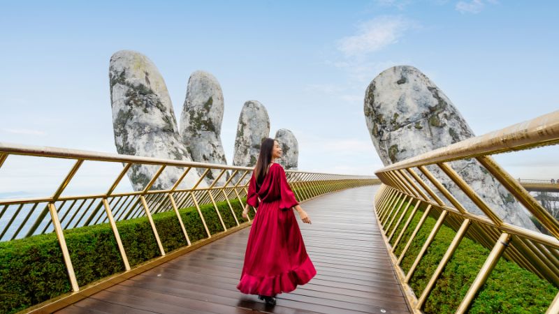 Scenic stops on your Da Nang to Hoi An airport transfer: Marble Mountains, My Khe Beach