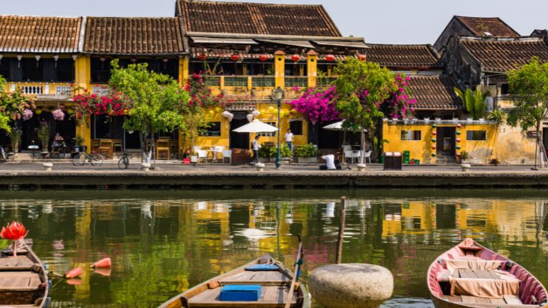 Best time for Da Nang to Hoi An airport transfer: Avoid traffic, enjoy smooth travel
