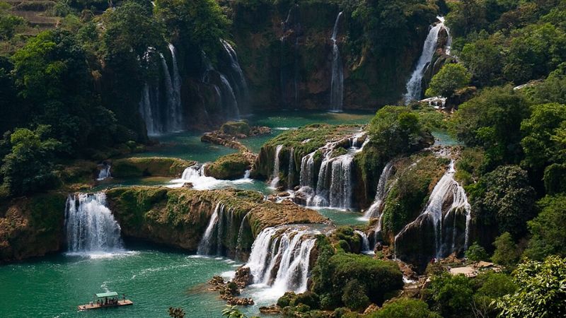 Cao Bang features Ban Gioc Waterfall, one of Asia's most beautiful cascades
